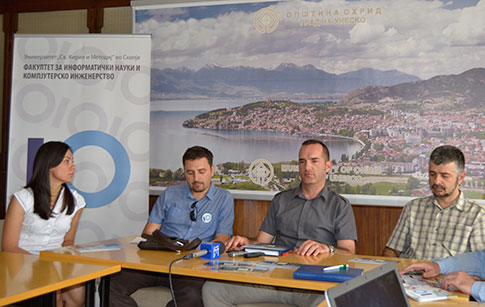 /> </div>
<div> </div>
<div style=